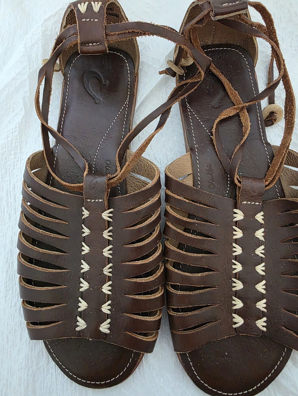 OLUKAI Hikina Brown Womens Gladiator Leather Strappy Flat Sandals Huarache Sz 8